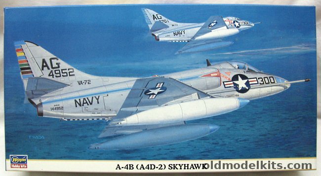 Hasegawa 1/48 Douglas A-4B (A4D-2) Skyhawk - VA-72 'Blue Hawks CVG-7 Commander's Aircraft / VA-106 'Gladiators' CVG-10 Commander's Aircraft USS Essex - (A4D2), 09426 plastic model kit